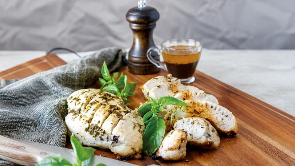Fesleğen Soslu Tavuk