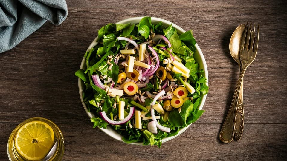 Zeytinli Roka Salatası