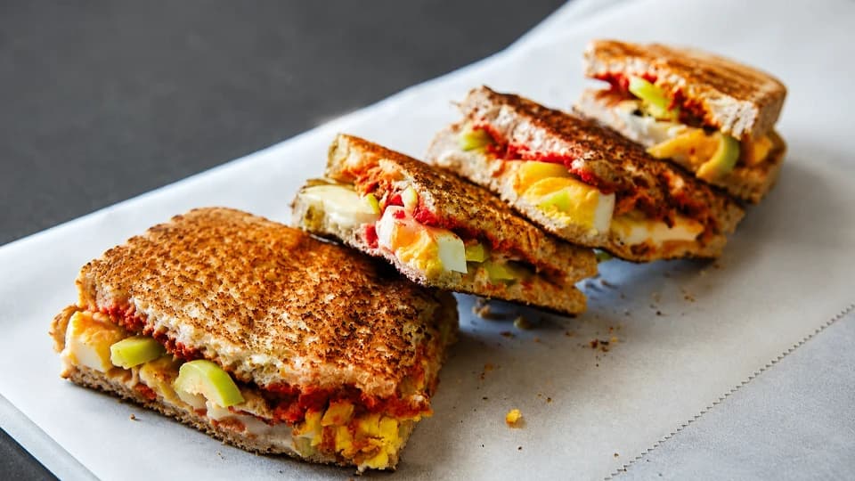 Yumurtalı Baharatlı Tost