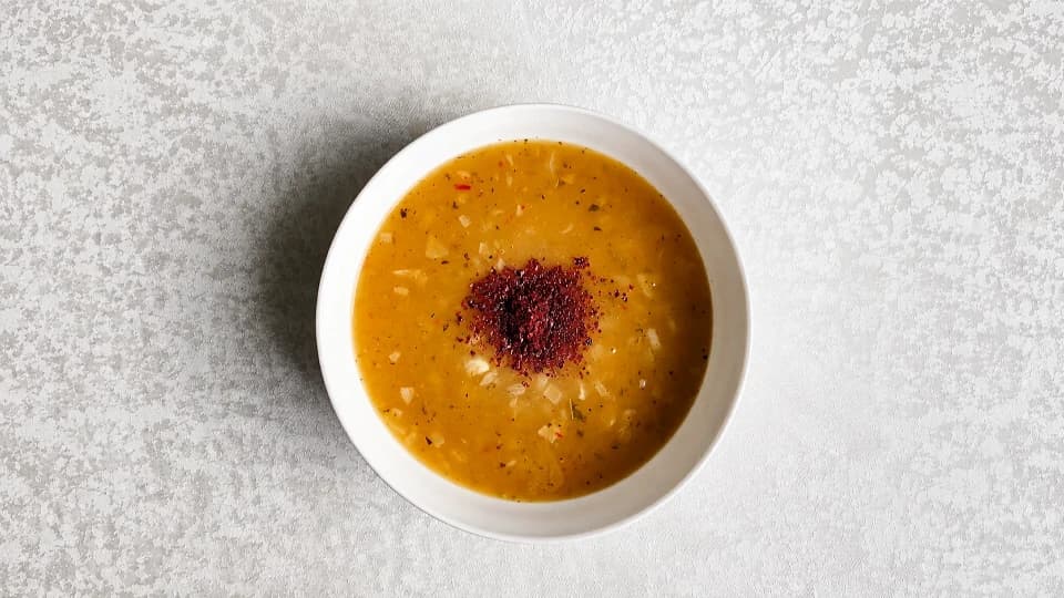 Karamelize Soğanlı Tarhana Çorbası