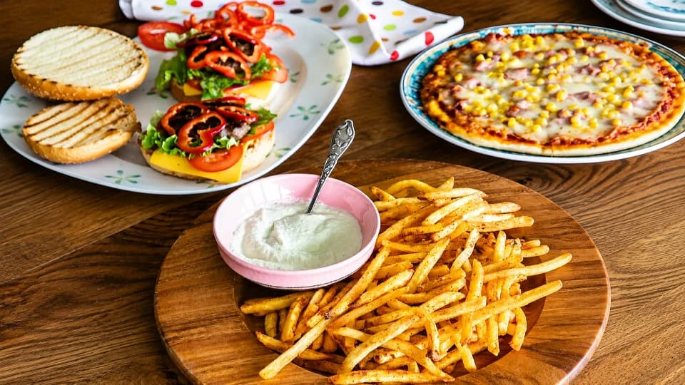 Avokado Dip Soslu Fırın Patates