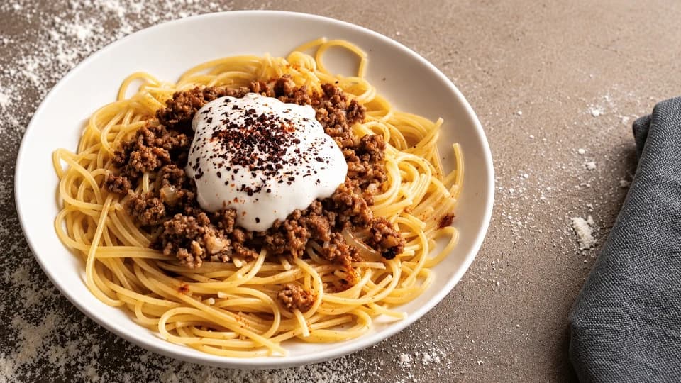Kıyma Soslu Spagetti Makarna