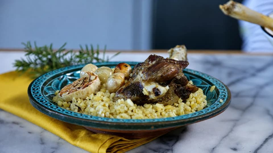 Fırında Kuzu İncikli Bulgur Pilavı