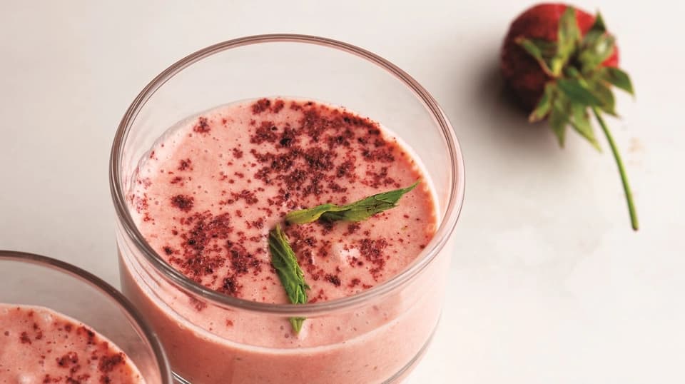 Çilekli Sumaklı Smoothie