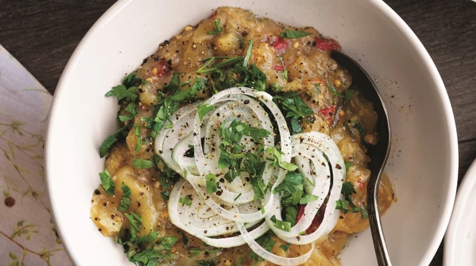 Közlenmiş Patlıcan Salatası